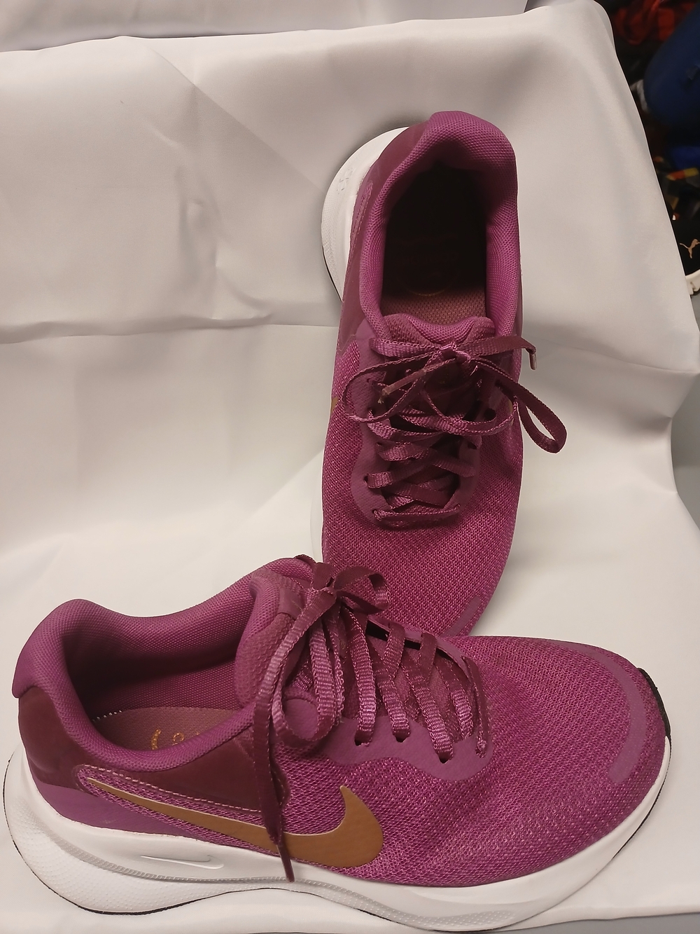 Nike Downshifter 13  Women’s Running Shoes Purple with Gold  Swoosh Size 6.5